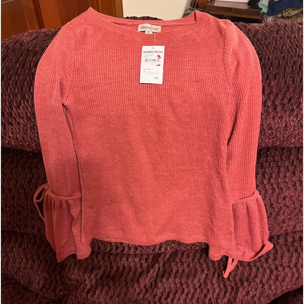 NWT Pretty Coral color Bloomfield shirt